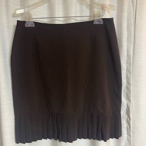 Brown pleated skirt